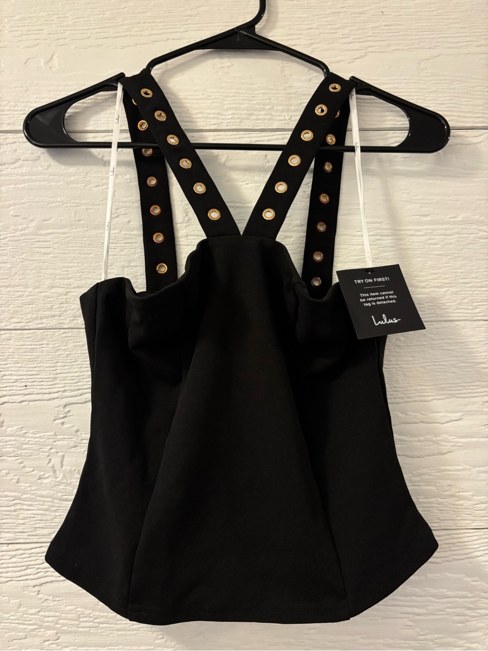 NEW LULUS GROMMET HALTER TOP